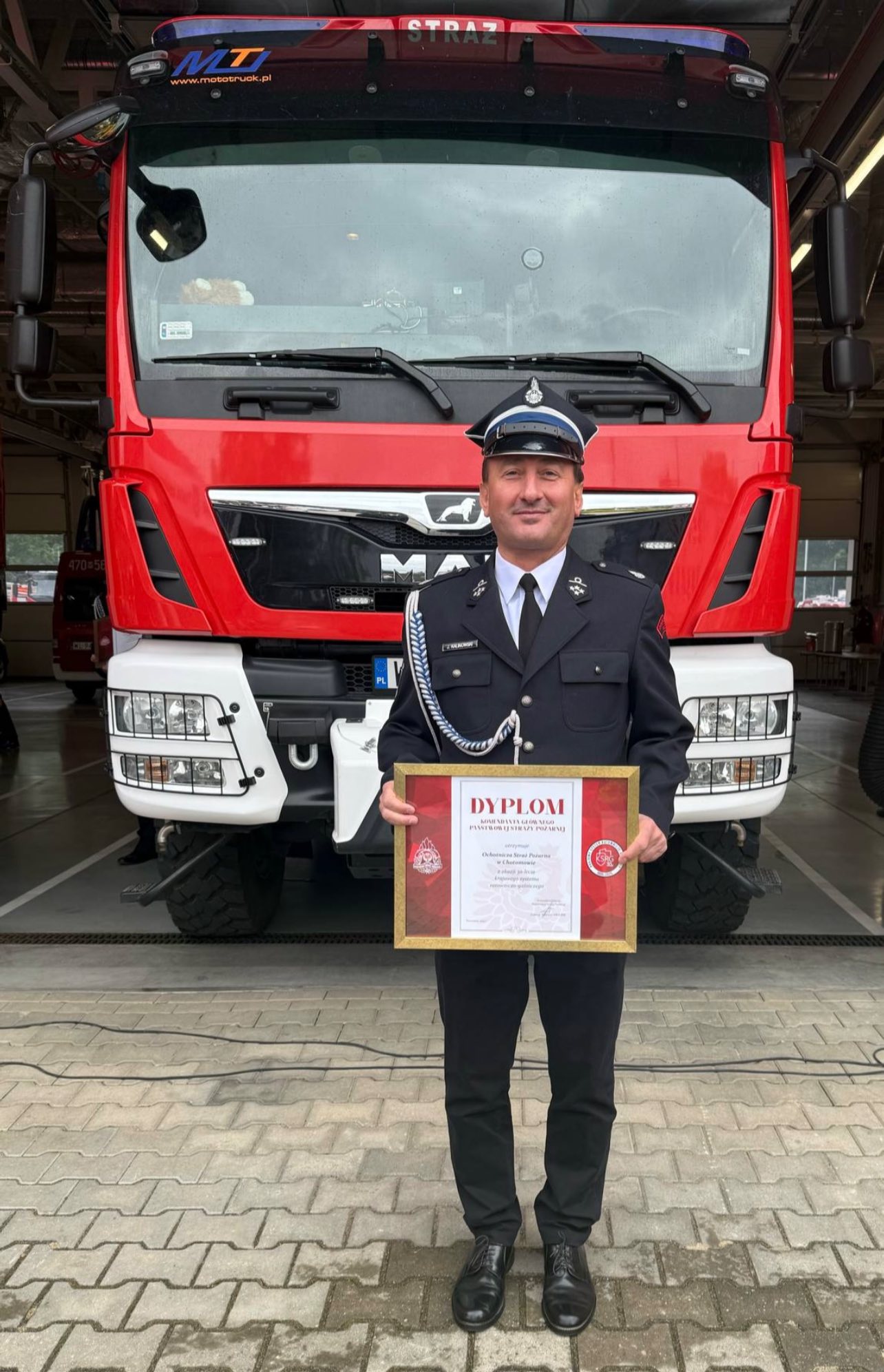 kalinowski.jpg (344 KB)